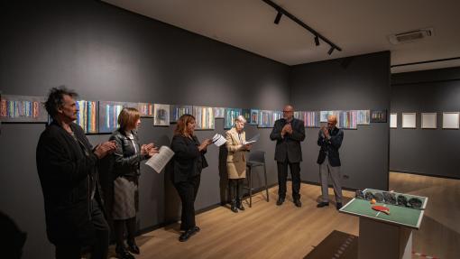 BETWEEN BLACK AND WHITE