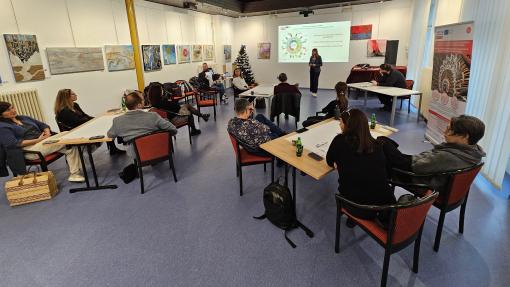 Fotografija z delavnice po metodi svetovne kavarne v Izoli