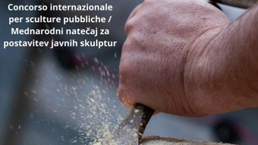 Due sculture, un unico messaggio