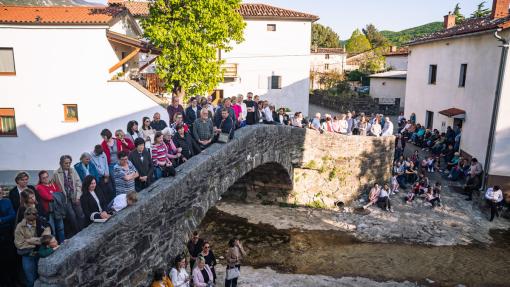 Otvoritev Hiše Zdravljica v Podnanosu