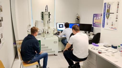 microscope demonstration