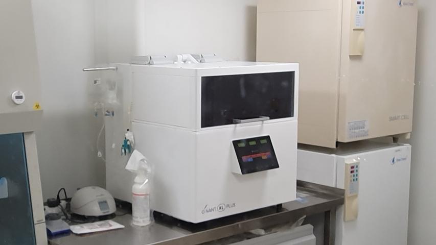 Bioreattore NANT-XL presso gli stabilimenti di Celica Biomedical