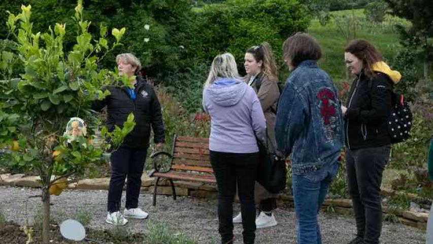 Dijaki med ekskurzijo v organizaciji društva PiNA