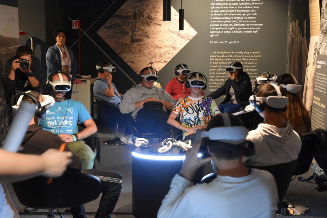 Visitors with cognitive impairments experiencing VR